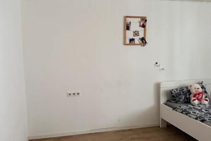 Wohnen auf Zeit Reutlingen - 1 Zimmer, 26 m&sup2;, 600&euro; | Angebot:26634765