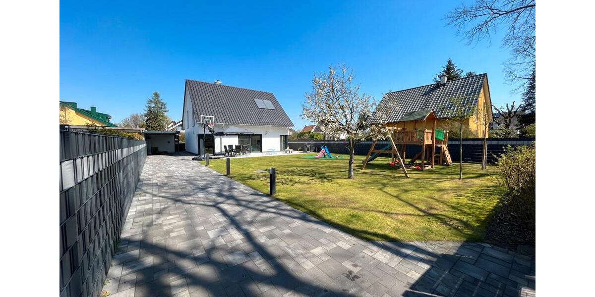 Einfamilienhaus Teltow - 6 Zimmer, 141 m&sup2;, 2.700&euro; | Angebot:26672248