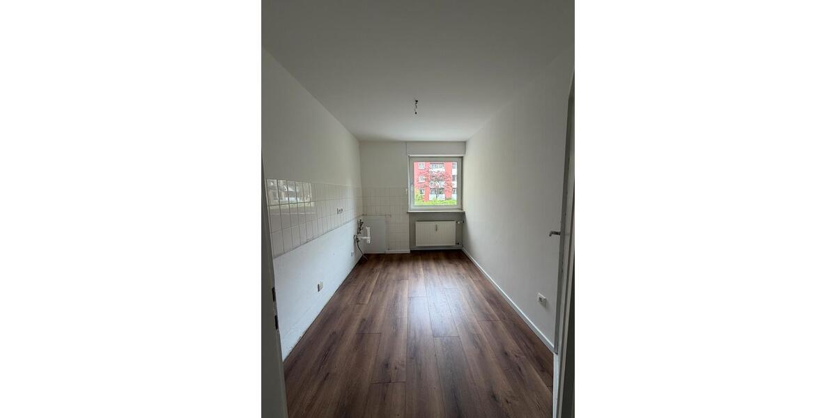 Erdgeschoßwohnung München Bogenhausen - 3 Zimmer, 72 m&sup2;, 1.870&euro; | Angebot:26699670