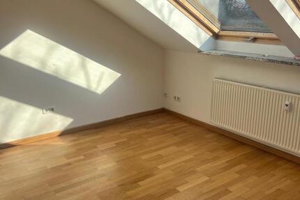 Wohnung München Aubing-Lochhausen-Langwied - 5 Zimmer, 12 m&sup2;, 605&euro; | Angebot:26065766