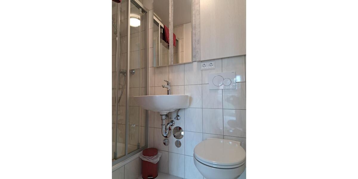 Wohnen auf Zeit Freiburg im Breisgau Betzenhausen - 1 Zimmer, 16 m&sup2;, 815&euro; | Angebot:25893986