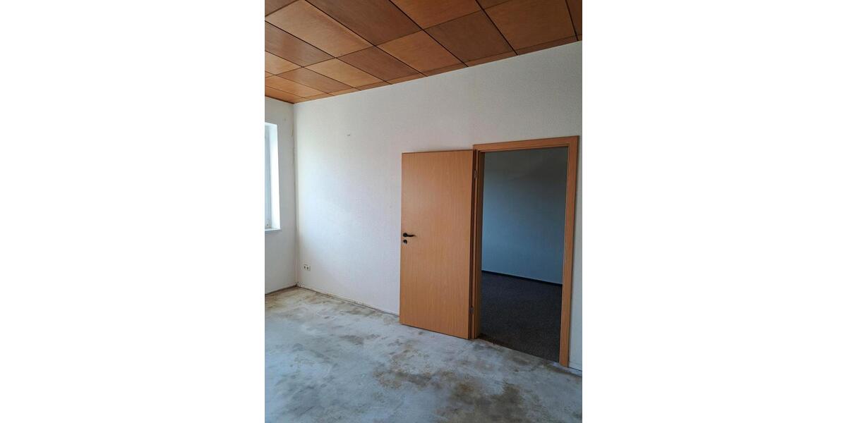 Erdgeschoßwohnung Gerbstedt - 3 Zimmer, 90 m&sup2;, 380&euro; | Angebot:25802642