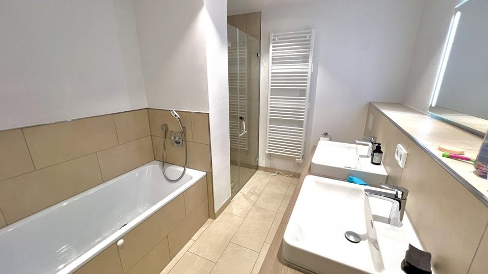 Erstbezug - Moderne 4 Zimmer NB Penthouse Wohnung mit zwei Balkone 4 zimmer