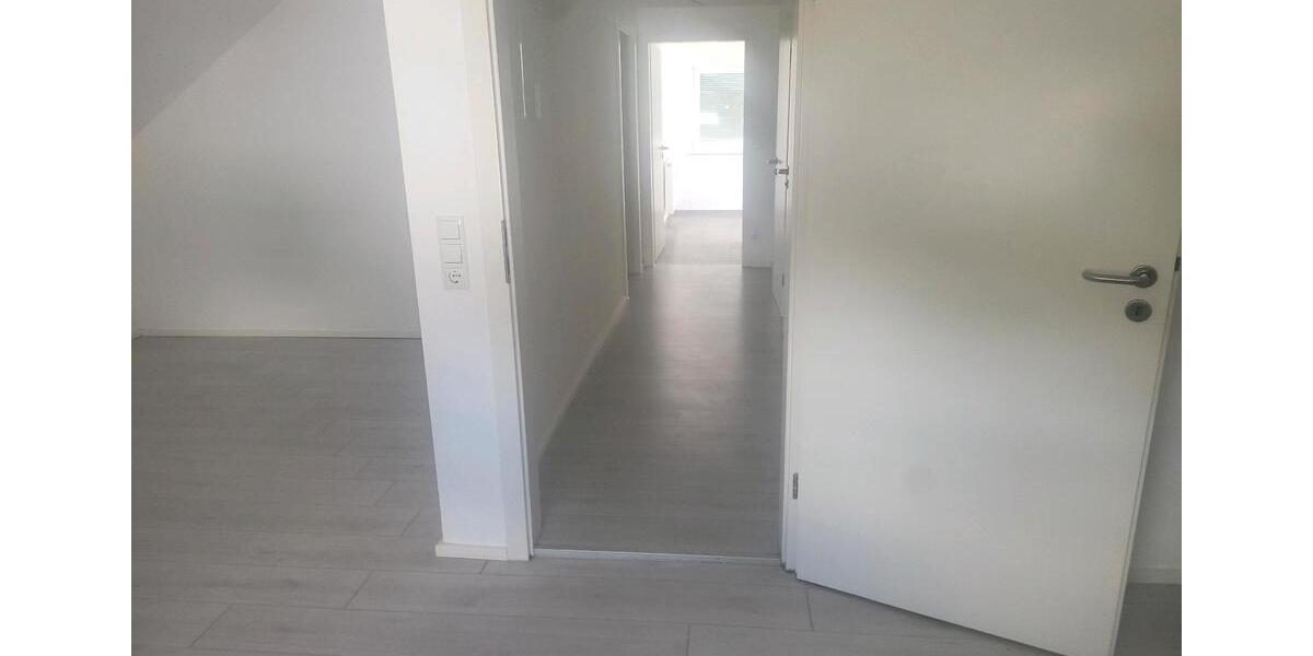 Dachgeschoßwohnung Oberteuringen - 2 Zimmer, 55 m&sup2;, 960&euro; | Angebot:26247522