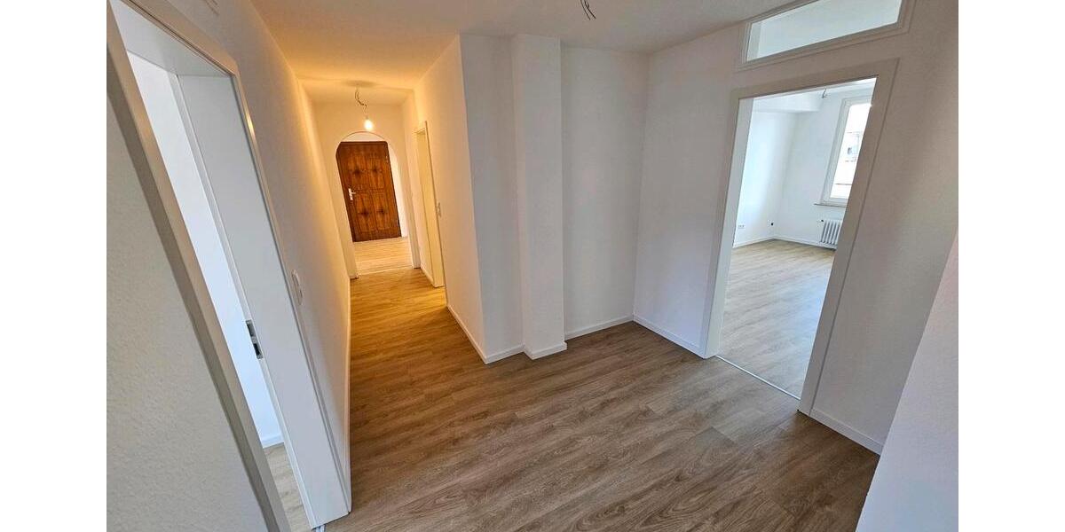 Etagenwohnung Pforzheim Eutingen - 4 Zimmer, 120 m&sup2;, 1.550&euro; | Angebot:24431620