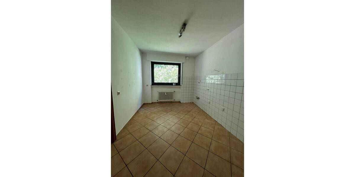 Etagenwohnung Bad Karlshafen Gartenstadt - 3 Zimmer, 105 m&sup2;, 675&euro; | Angebot:25695344