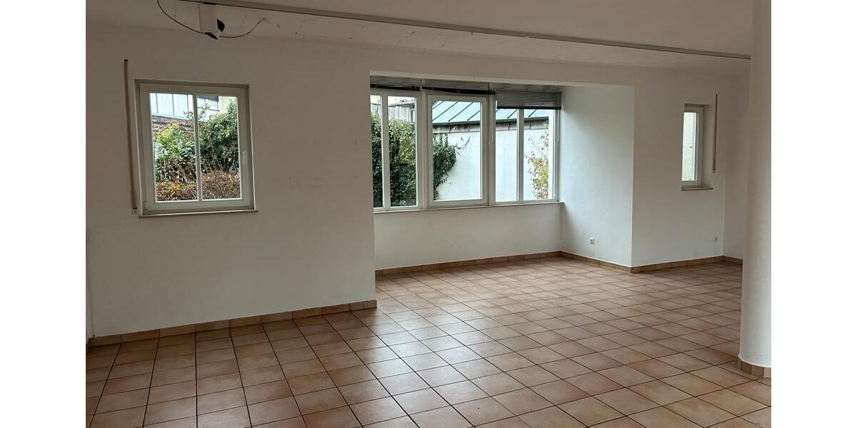 Gewerbeobjekt Butzbach - 1.000&euro; | Angebot:23390352