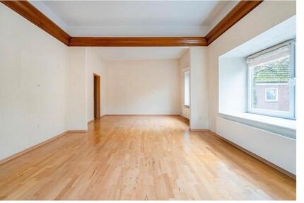 Wohnung Esens - 4 Zimmer, 200 m&sup2;, 1.350&euro; | Angebot:26209887