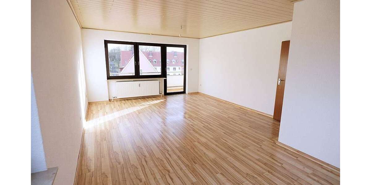 Etagenwohnung Coburg - 3 Zimmer, 80 m&sup2;, 560&euro; | Angebot:26182533