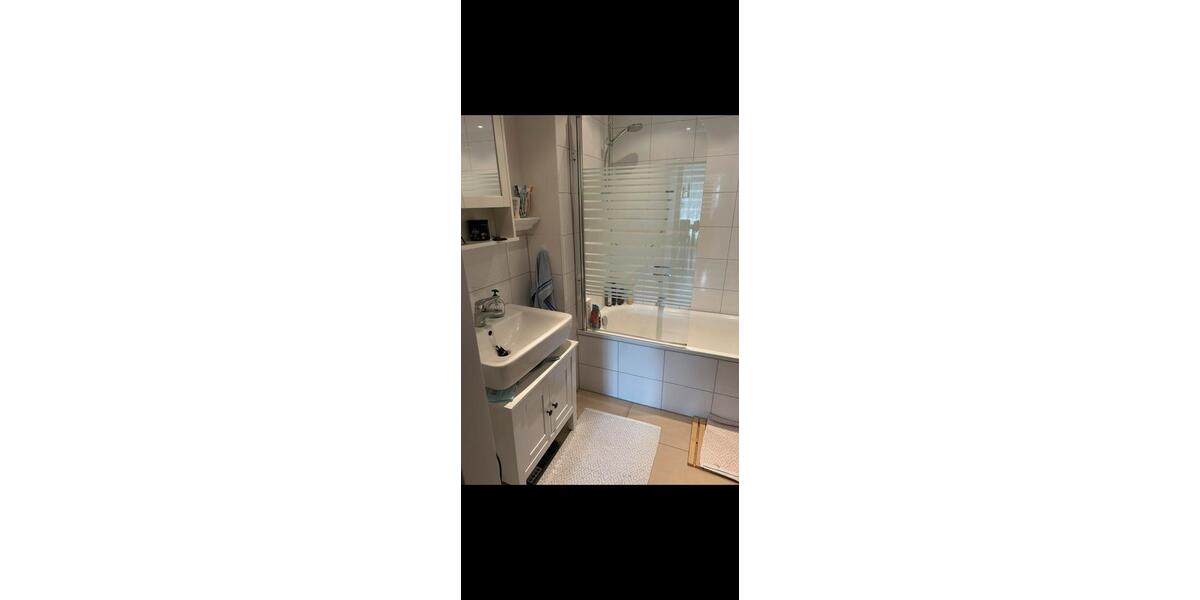 Etagenwohnung Hamburg Wandsbek - 4 Zimmer, 85 m&sup2;, 650&euro; | Angebot:26563708