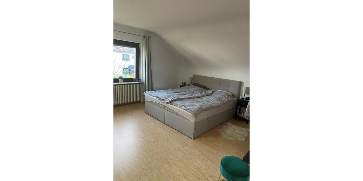 Dachgeschoßwohnung Friedrichsthal - 2 Zimmer, 78 m&sup2;, 700&euro; | Angebot:26247028