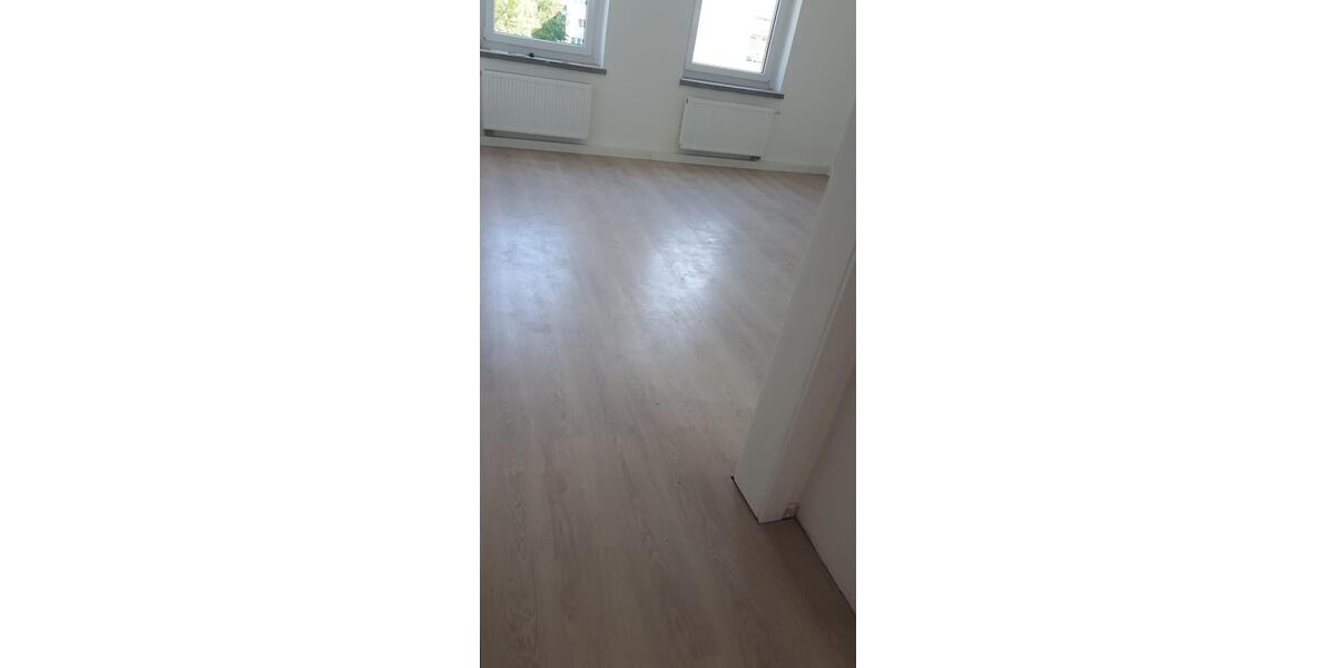 Etagenwohnung Plauen - 4 Zimmer, 108 m&sup2;, 575&euro; | Angebot:26659161