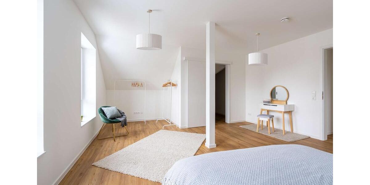 Einfamilienhaus Rastede - 3 Zimmer, 136 m&sup2;, 1.495&euro; | Angebot:26564252