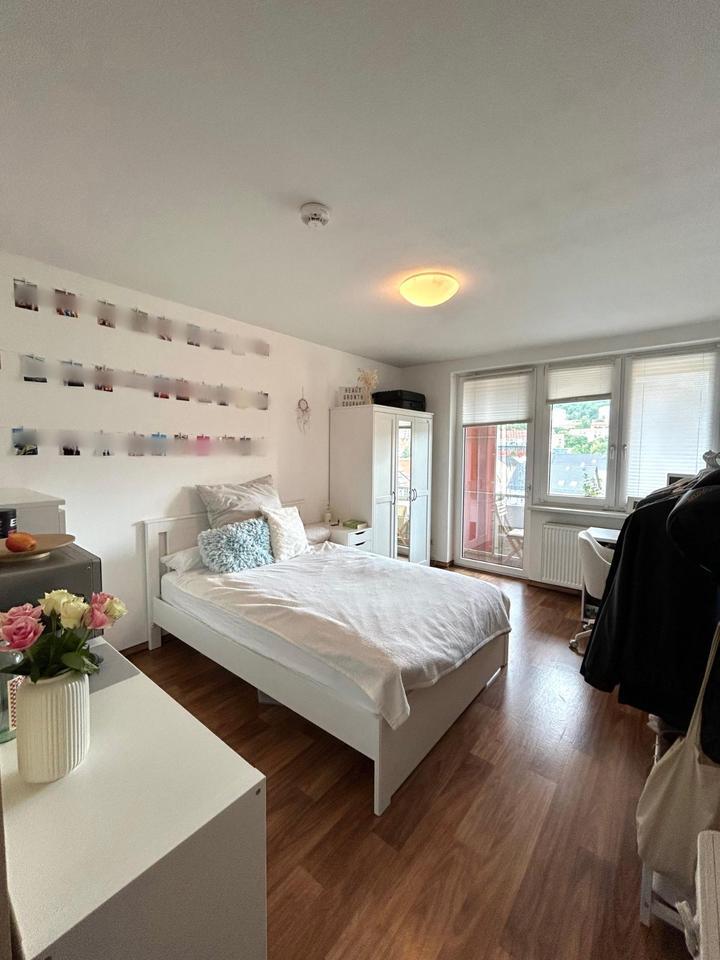 Möbilierte 1-Raum-Wohnung mit Balkon - Zwischenmiete bis August26
