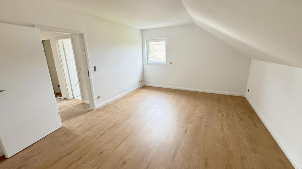 Doppelhaushälfte Kaltenkirchen - 3 Zimmer, 110 m&sup2;, 1.800&euro; | Angebot:24694244