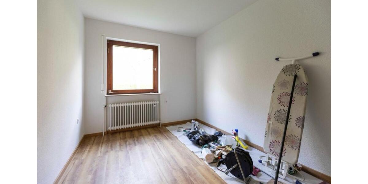 Etagenwohnung Mühlacker - 4 Zimmer, 115 m&sup2;, 1.200&euro; | Angebot:24692015