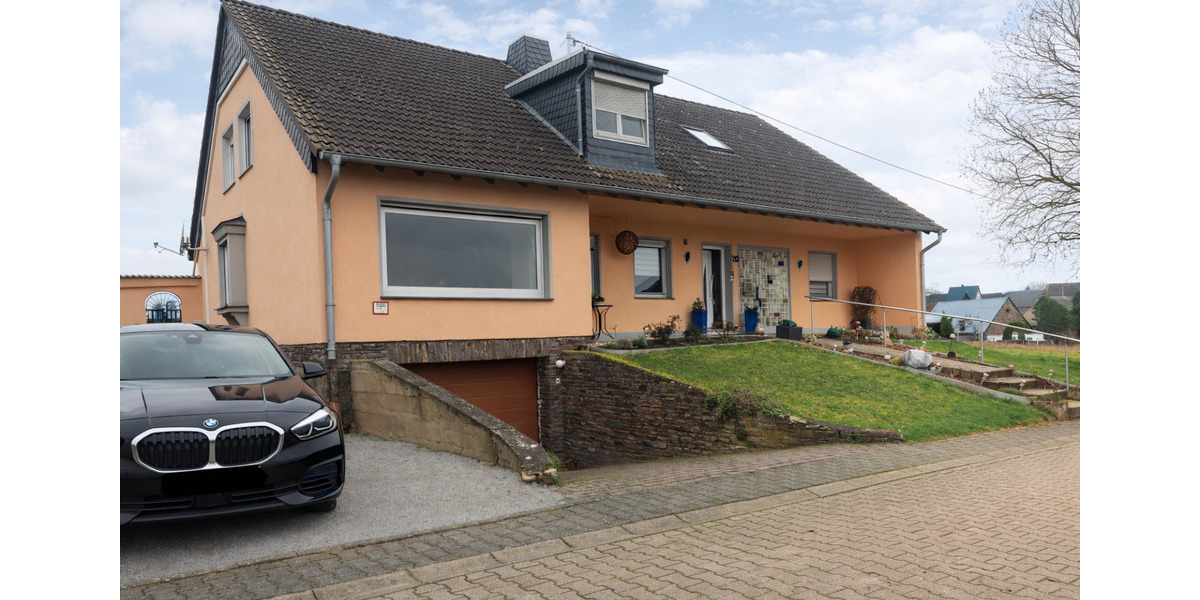 Dachgeschoßwohnung Dieblich - 4 Zimmer, 120 m&sup2;, 890&euro; | Angebot:25942877