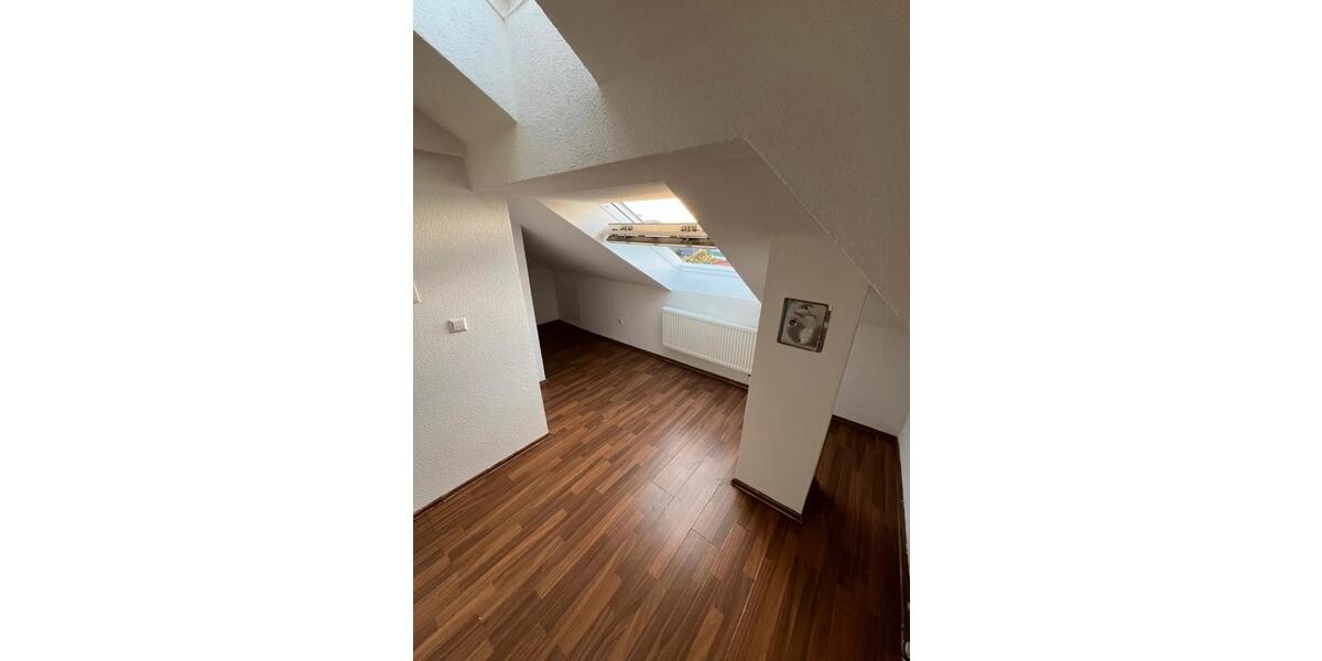 Dachgeschoßwohnung Heilbronn Kernstadt - 3 Zimmer, 80 m&sup2;, 1.000&euro; | Angebot:26633803