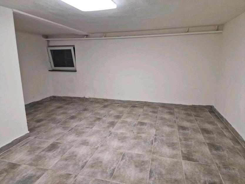 2 Zimmerwohnung zum vermieten zimmer