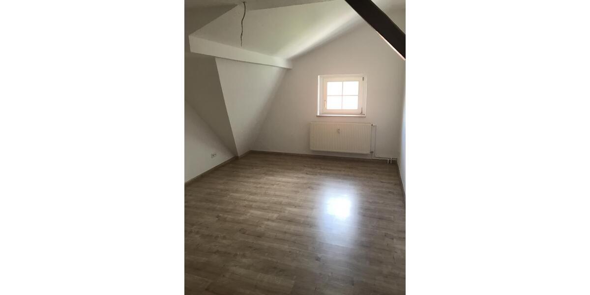 Etagenwohnung Hainichen - 2 Zimmer, 35 m&sup2;, 230&euro; | Angebot:26635769