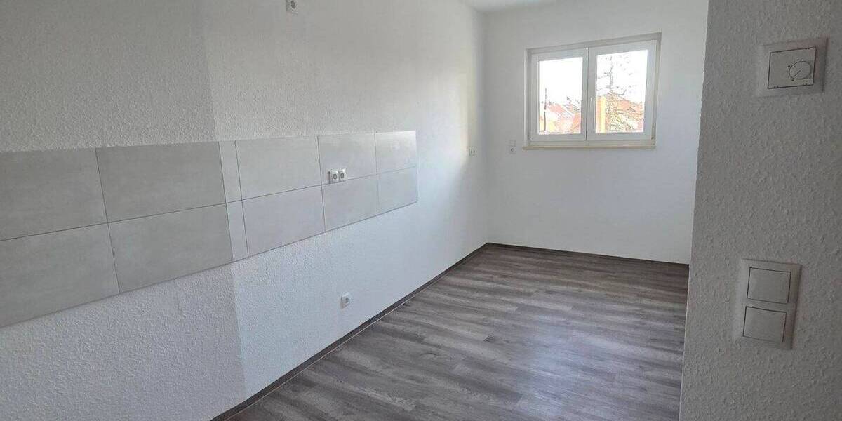 Etagenwohnung Eisenberg - 3 Zimmer, 90 m&sup2;, 720&euro; | Angebot:22902102