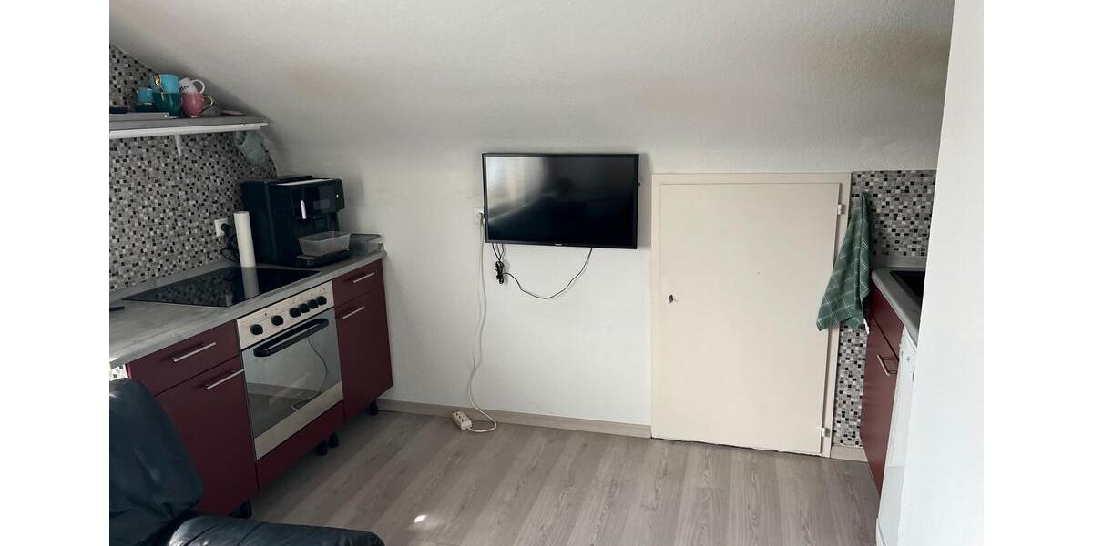 Dachgeschoßwohnung Kirchheim unter Teck - 2 Zimmer, 46 m&sup2;, 850&euro; | Angebot:26592005