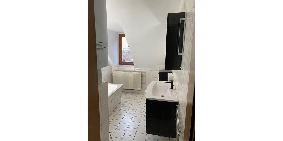 Dachgeschoßwohnung Annaberg-Buchholz Buchholz - 3 Zimmer, 76 m&sup2;, 450&euro; | Angebot:19396940