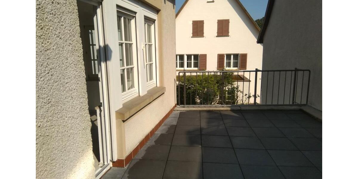 Etagenwohnung Stuttgart Luginsland - 3 Zimmer, 105 m&sup2;, 1.200&euro; | Angebot:26480210