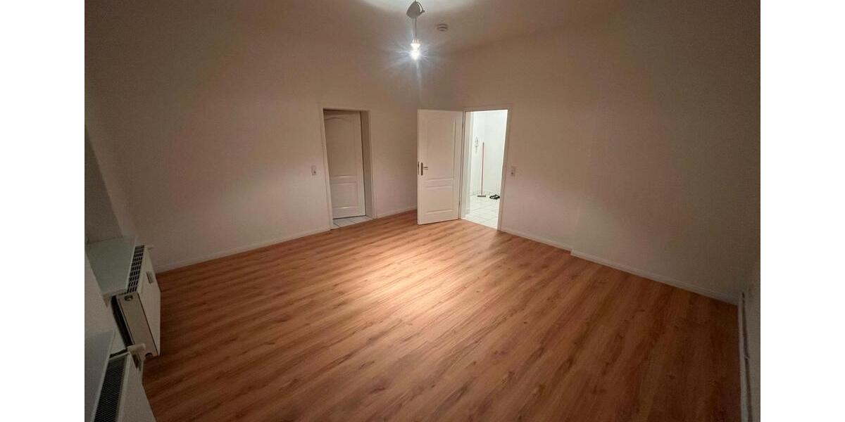 Etagenwohnung Weißwasser (Oberlausitz) - 2 Zimmer, 56 m&sup2;, 379&euro; | Angebot:26659871