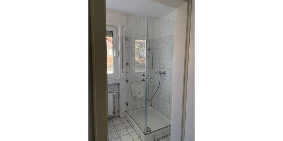 Etagenwohnung Hagen Hochschulviertel - 4 Zimmer, 90 m&sup2;, 975&euro; | Angebot:26803017