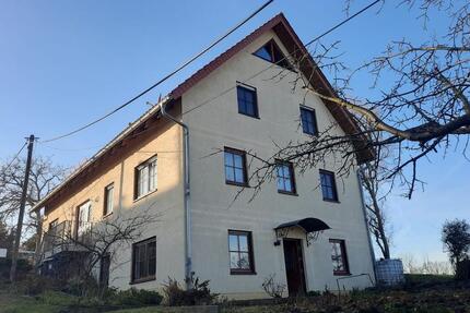 Schöne, sehr ruhig gelegene 2 Zimmer Wohnung mit Gartenanteil 1 zimmer