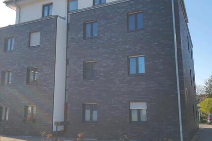 Schöne Dachgeschosswohnung im Niedrigenergiehaus 2 zimmer