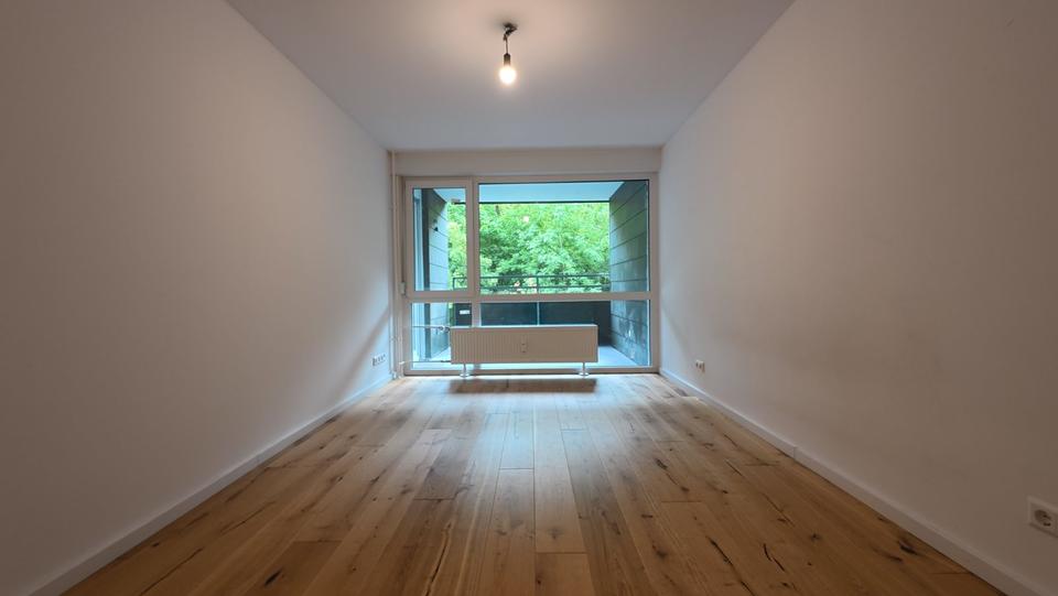 ++TOP neue 3 ZKB++Balkon++neue Einbauküche++TG Stellplatz++Parket 3 zimmer