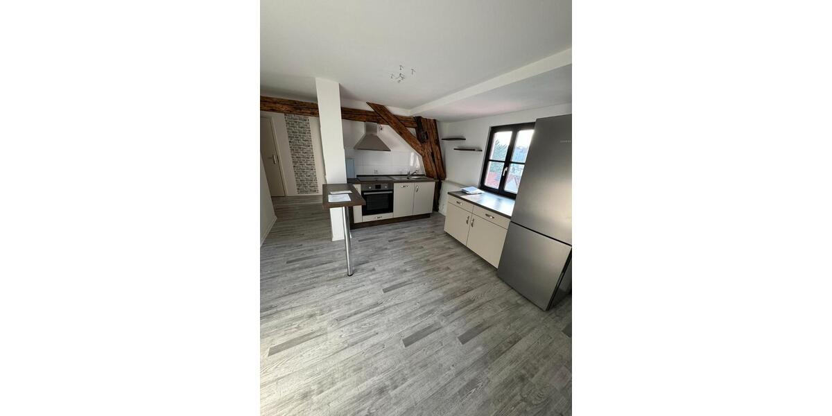 Dachgeschoßwohnung Freiberg - 2.5 Zimmer, 67 m&sup2;, 380&euro; | Angebot:26470199
