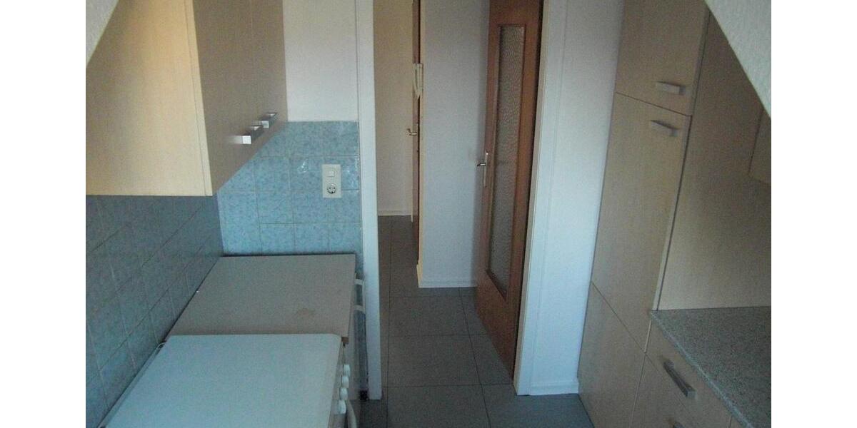 Dachgeschoßwohnung Kassel Fasanenhof - 3 Zimmer, 55 m&sup2;, 460&euro; | Angebot:24565693