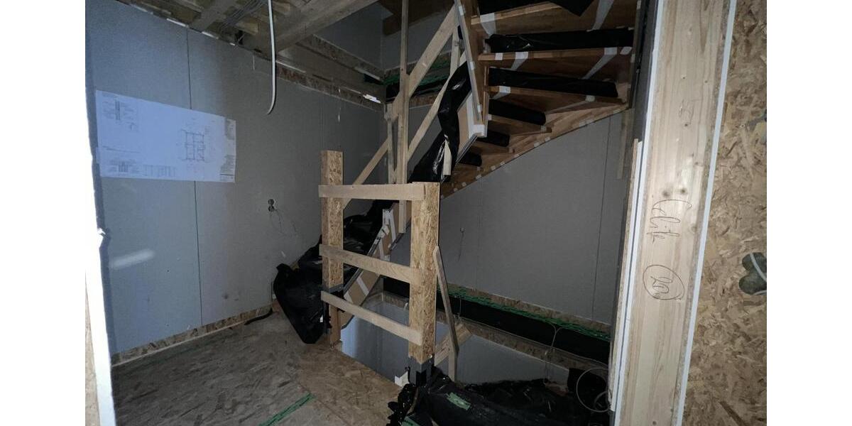 Exklusives Neubau-Reihenmittelhaus – Erstbezug in Kirchseeon vom Eigentümer 6 zimmer