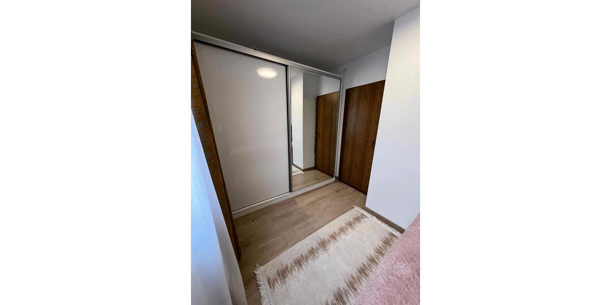 Einfamilienhaus Rüsselsheim am Main - 5 Zimmer, 160 m&sup2;, 2.400&euro; | Angebot:25964511