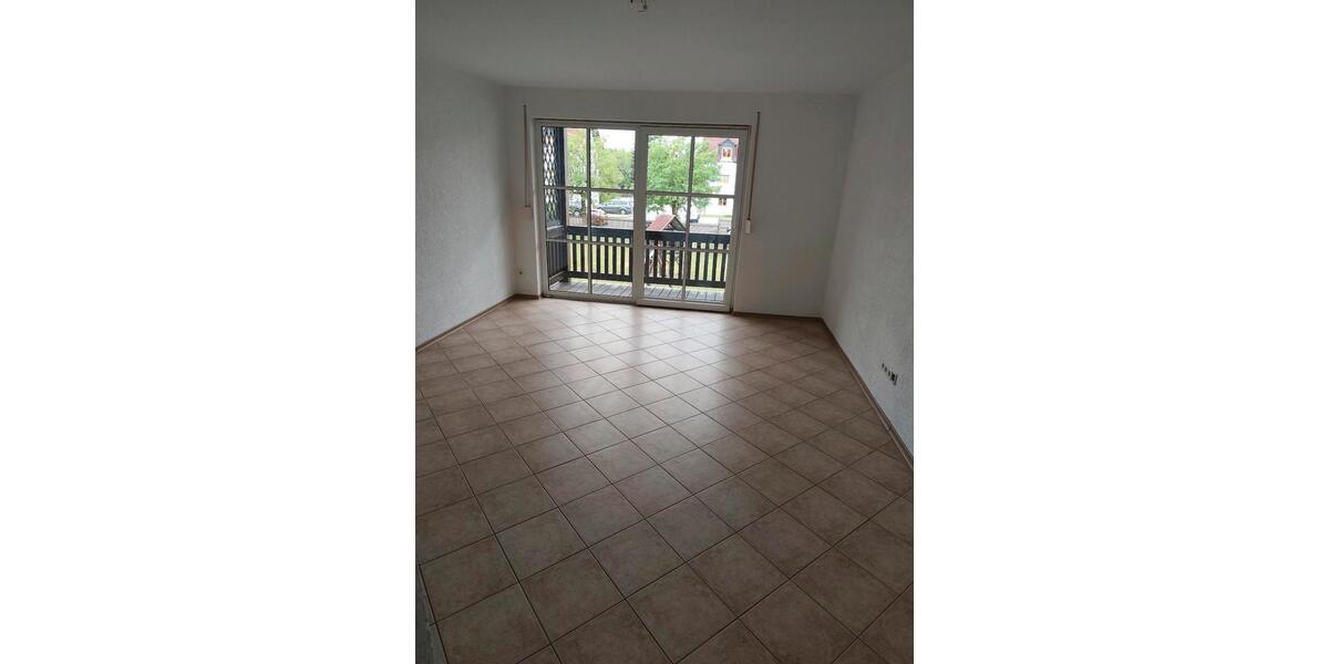 Etagenwohnung Burgkirchen an der Alz - 3 Zimmer, 75 m&sup2;, 830&euro; | Angebot:26614889
