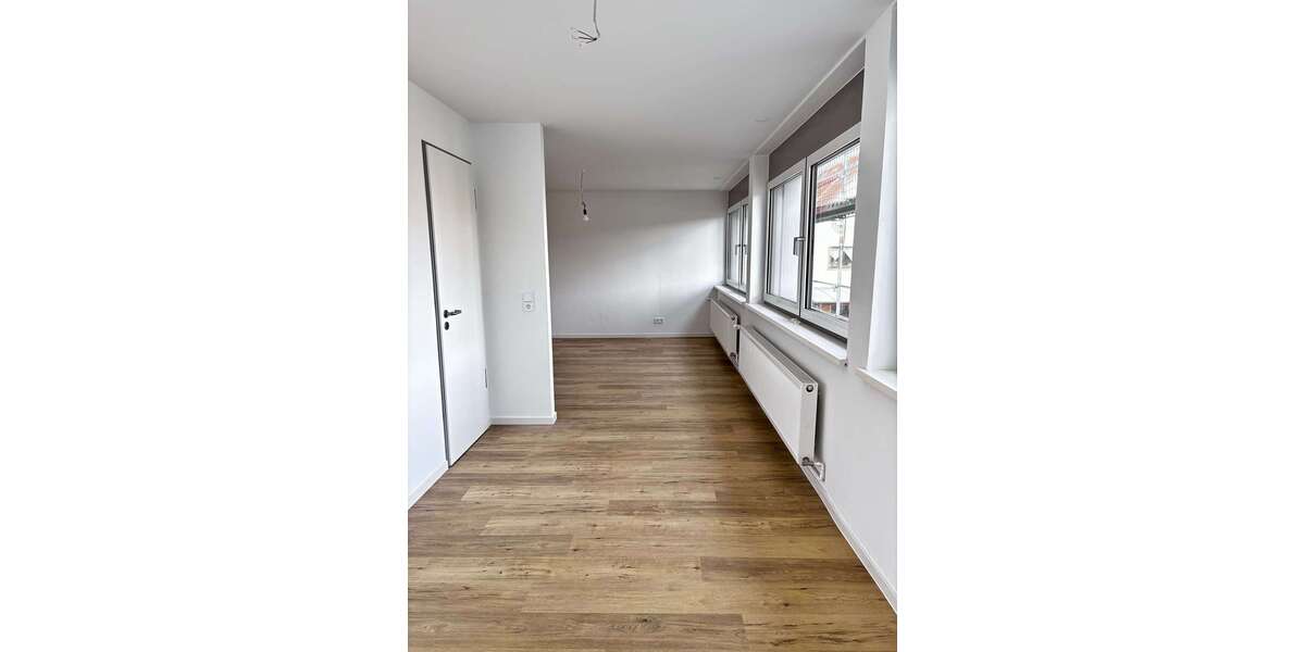 Etagenwohnung Bovenden - 3 Zimmer, 86 m&sup2;, 990&euro; | Angebot:25125315