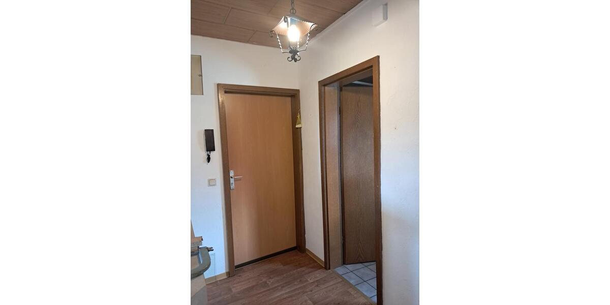 Etagenwohnung Völklingen - 2 Zimmer, 70 m&sup2;, 650&euro; | Angebot:26652039