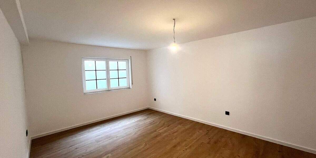 Zimmer Nußbaum - 3 Zimmer, 85 m&sup2;, 950&euro; | Angebot:25683777