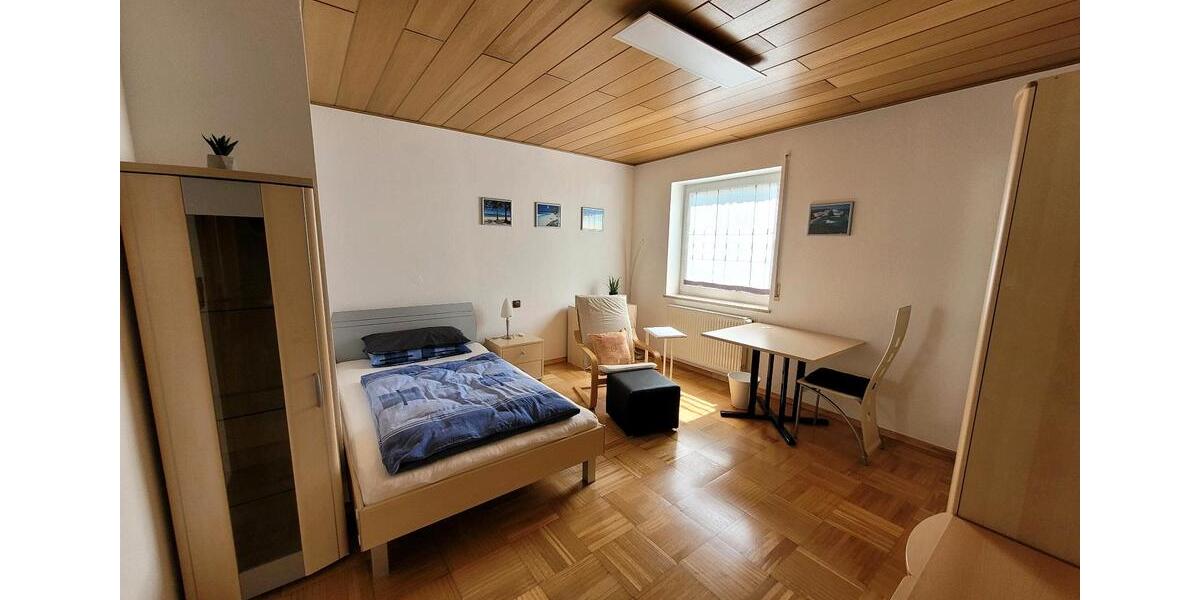 Etagenwohnung Sulzheim - 1 Zimmer, 80 m&sup2;, 300&euro; | Angebot:26227757