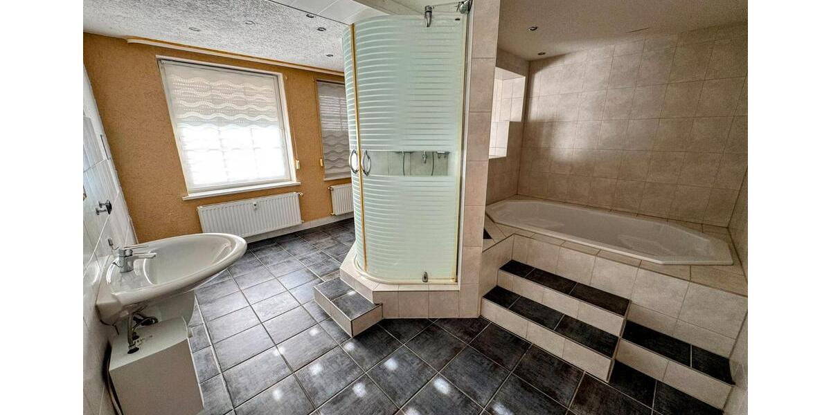 Etagenwohnung Sonnenstein - 5 Zimmer, 160 m&sup2;, 850&euro; | Angebot:26009841