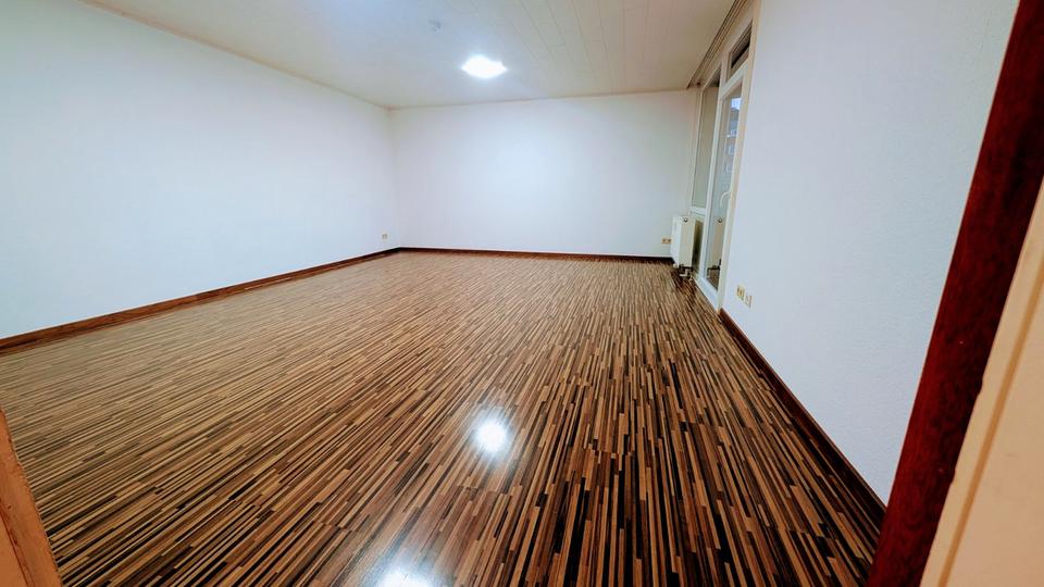 Etagenwohnung Erlangen Alterlangen - 4 Zimmer, 12 m&sup2;, 400&euro; | Angebot:25989116