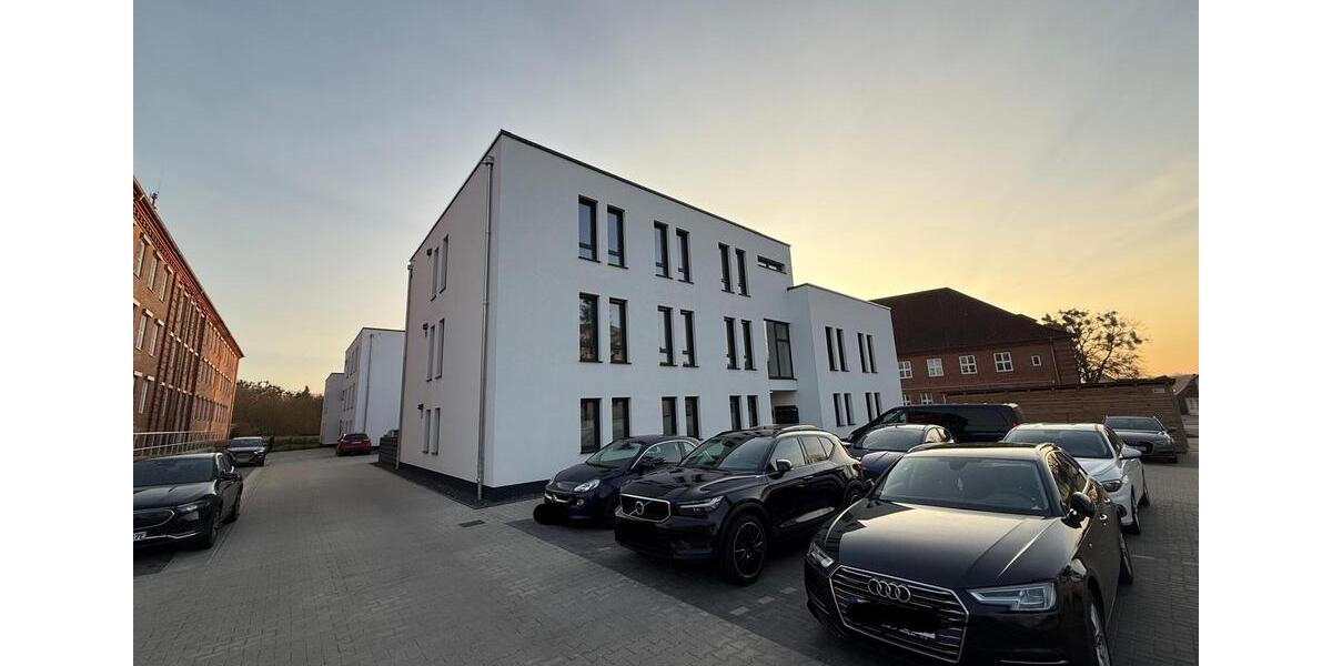 Etagenwohnung Ludwigslust - 4 Zimmer, 105 m&sup2;, 1.180&euro; | Angebot:25966505