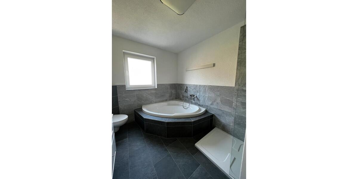 Etagenwohnung Olpe - 5 Zimmer, 120 m&sup2;, 800&euro; | Angebot:24857734