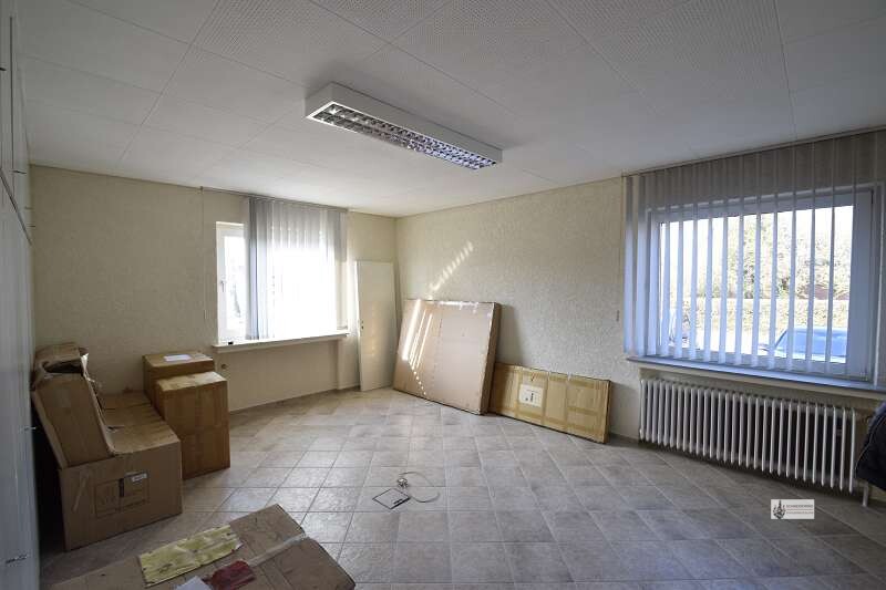 Hauptverkehrsstr. Sulingen: Bürohaus+Gewerbehalle teilbar schnelle Datenleitung+ viele Parkplätze - Gewerbeobjekt Sulingen | Angebot:25416947