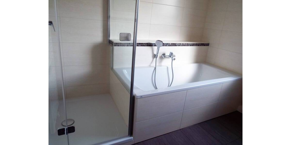 Einfamilienhaus Pentling Hölkering - 7 Zimmer, 140 m&sup2;, 1.800&euro; | Angebot:26118270