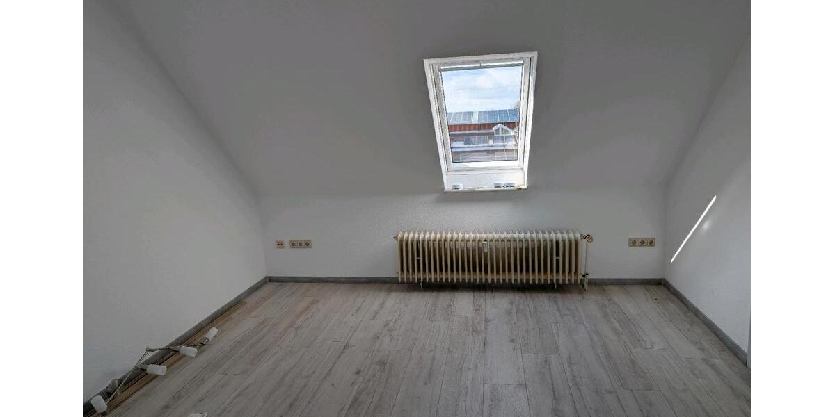 Dachgeschoßwohnung Wiesmoor - 2 Zimmer, 80 m&sup2;, 550&euro; | Angebot:25924021