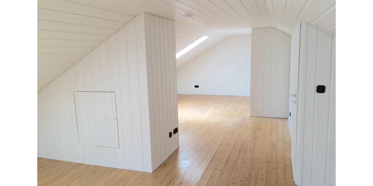 Etagenwohnung Kaufbeuren - 5 Zimmer, 130 m&sup2;, 1.458&euro; | Angebot:24784824